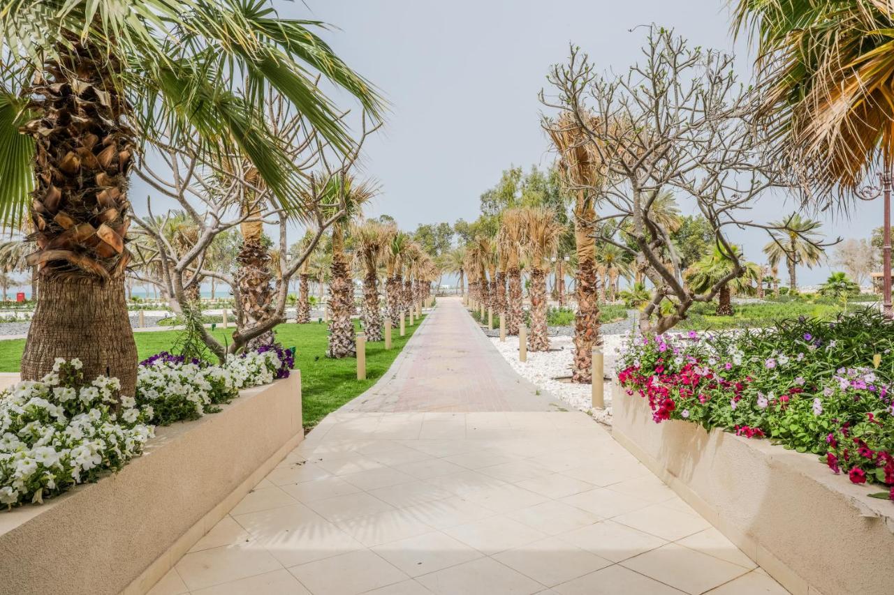 Dhafra Beach Hotel Jebel Dhanna Exterior photo