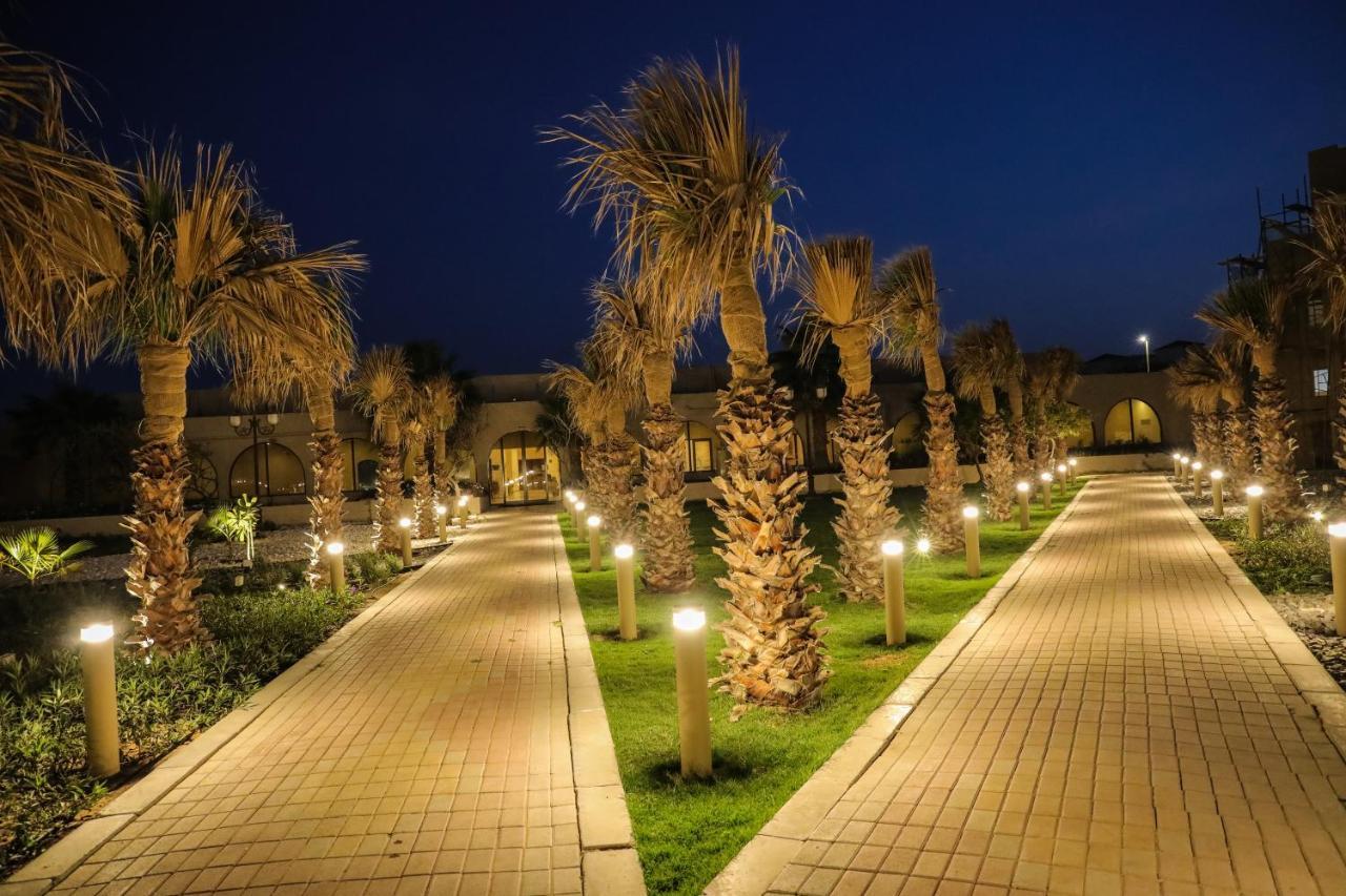 Dhafra Beach Hotel Jebel Dhanna Exterior photo