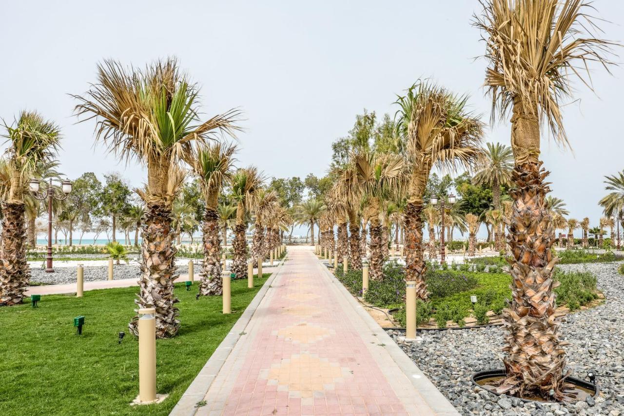 Dhafra Beach Hotel Jebel Dhanna Exterior photo
