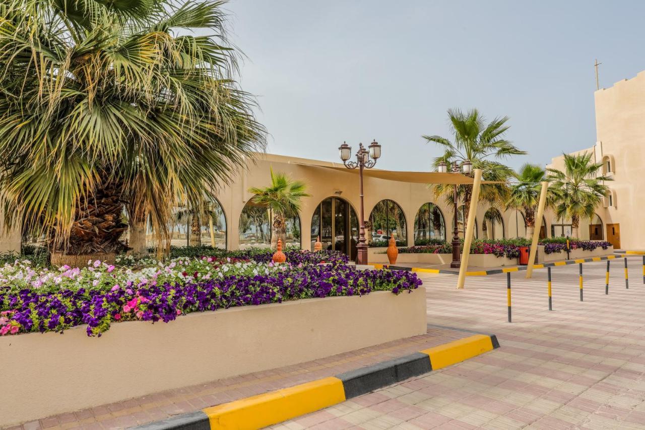 Dhafra Beach Hotel Jebel Dhanna Exterior photo