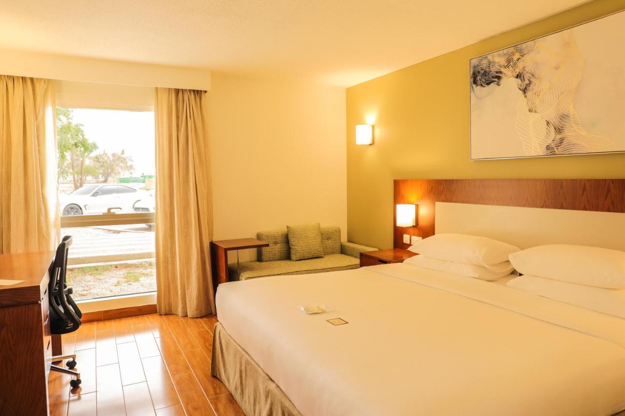 Dhafra Beach Hotel Jebel Dhanna Exterior photo