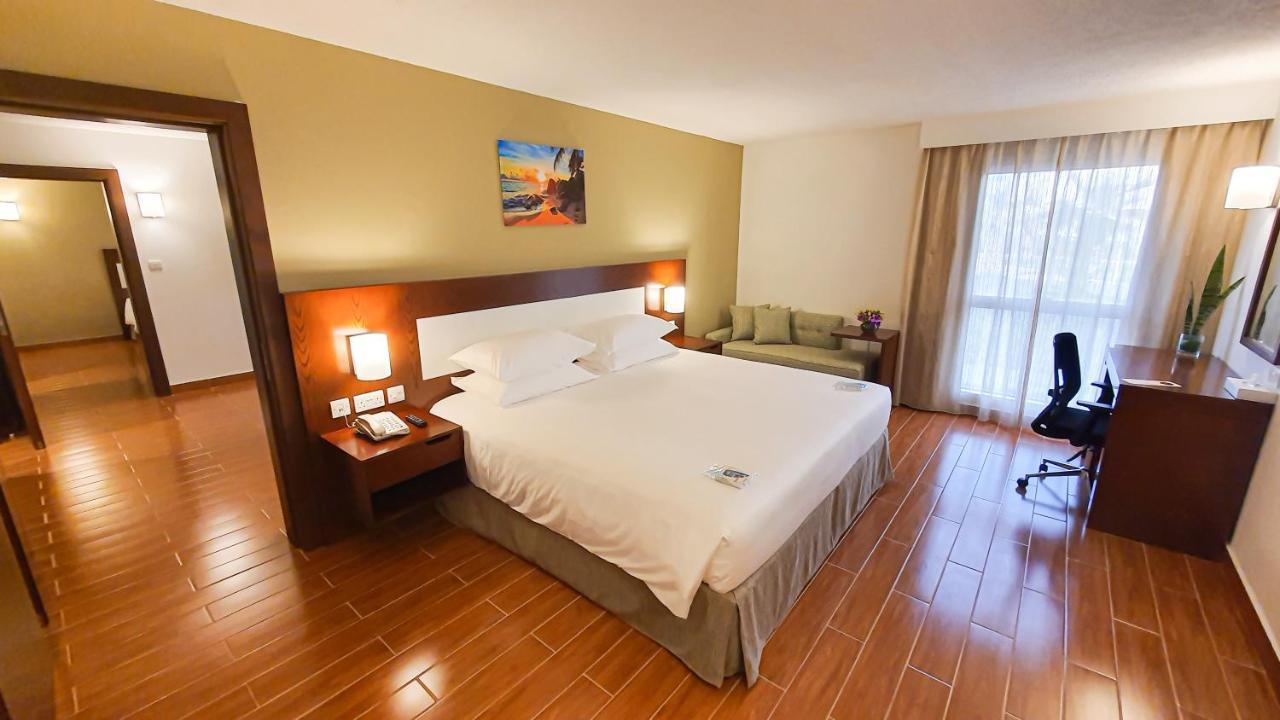 Dhafra Beach Hotel Jebel Dhanna Exterior photo